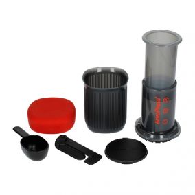 Aeropress GO s 350 filtrami